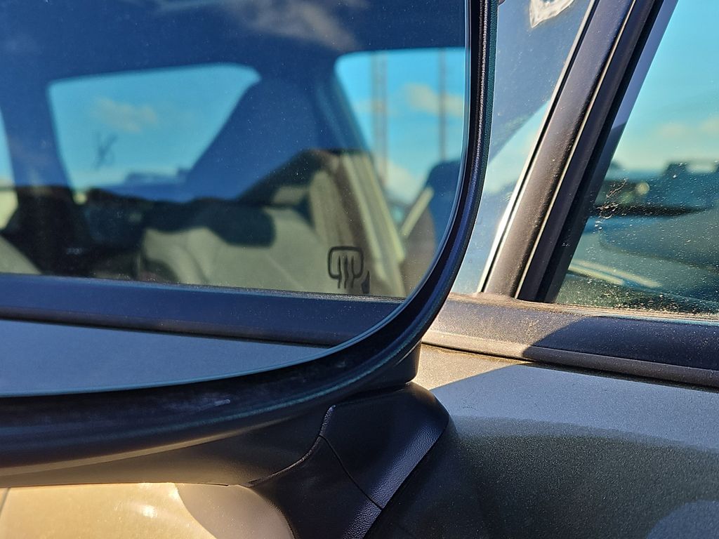 2026 Subaru Forester Premium - Photo 16