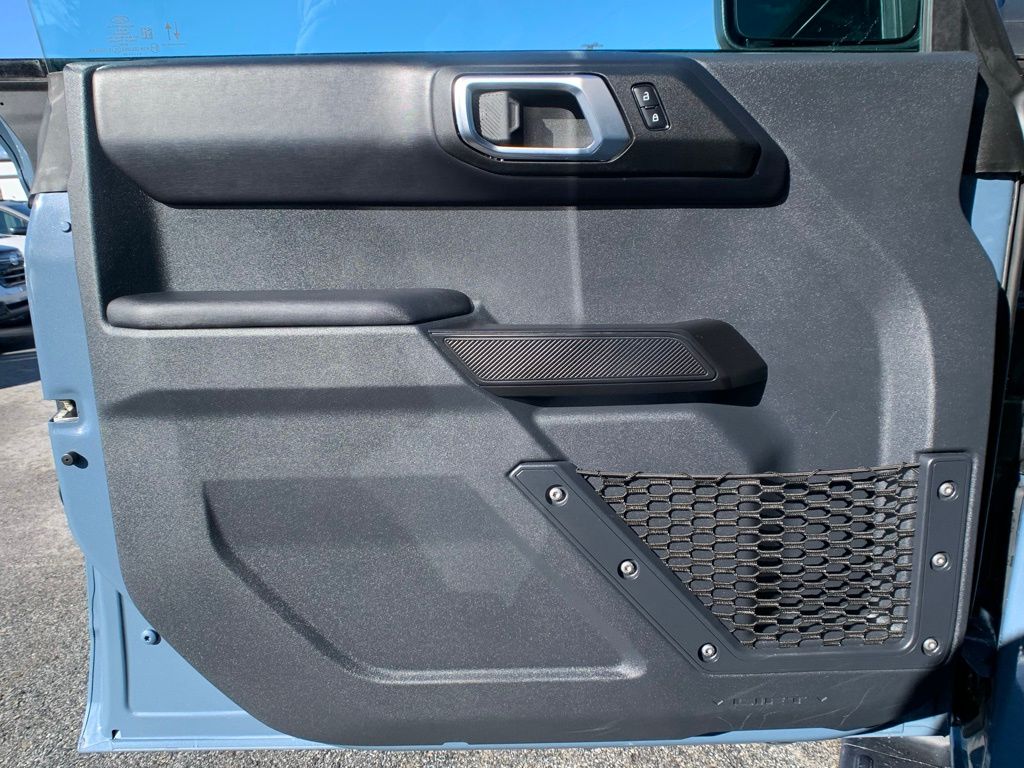 2025 Ford Bronco 4-Door Outer Banks - Photo 11