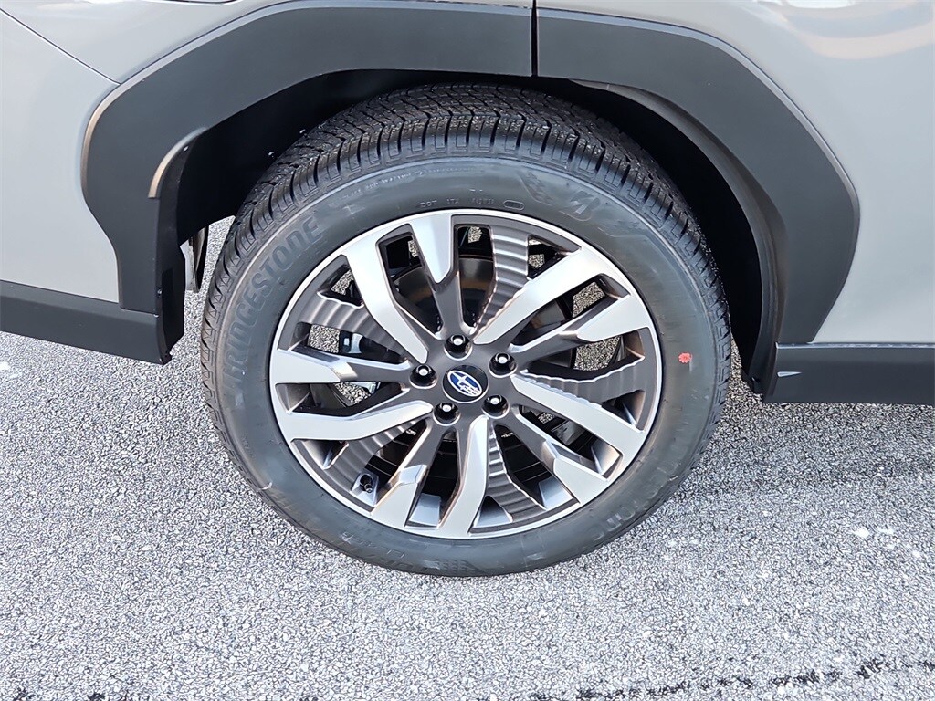 2026 Subaru Forester Touring photo 4