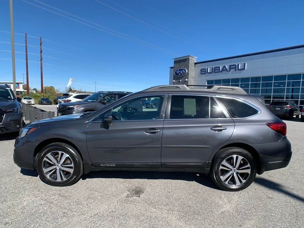 2019 Subaru Outback 2.5i Limited photo 3