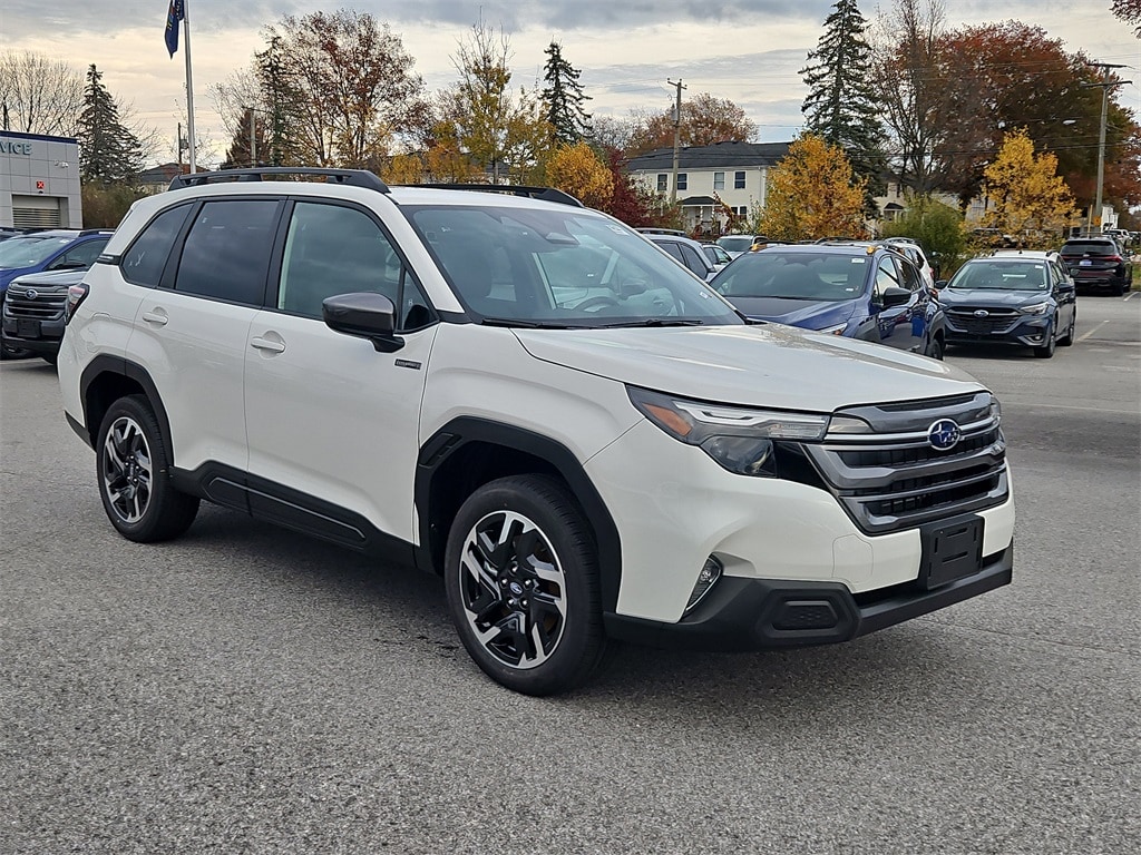 New 2025 Subaru Forester Hybrid Premium SUV