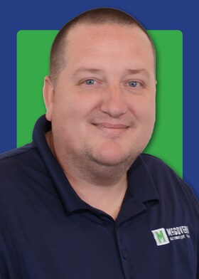 Staff member TJ Bill from ID_0d10e6490fe0