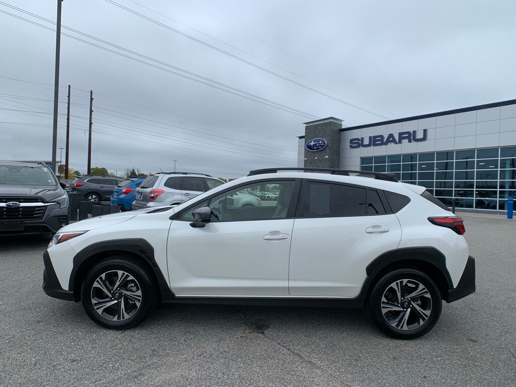 2024 Subaru Crosstrek Premium photo 2
