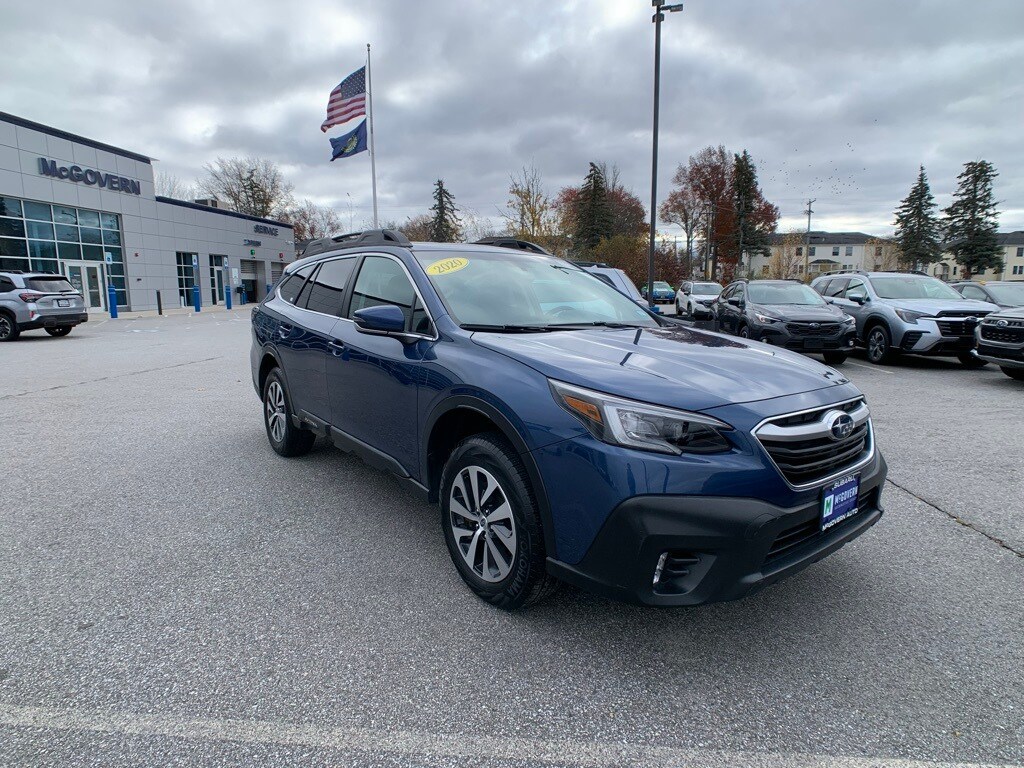 2020 Subaru Outback Premium photo 2