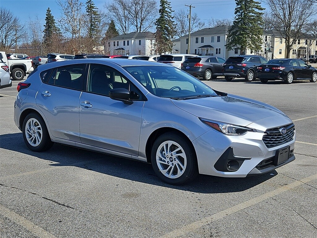 2025 Subaru Impreza Base photo 2