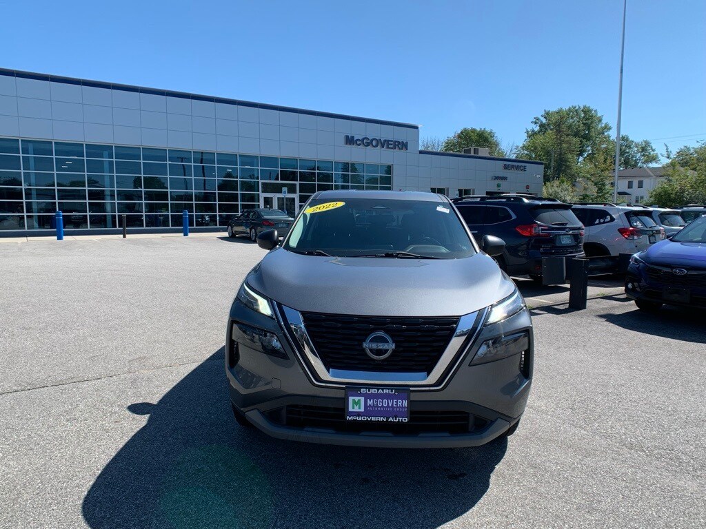 2022 Nissan Rogue S photo 2