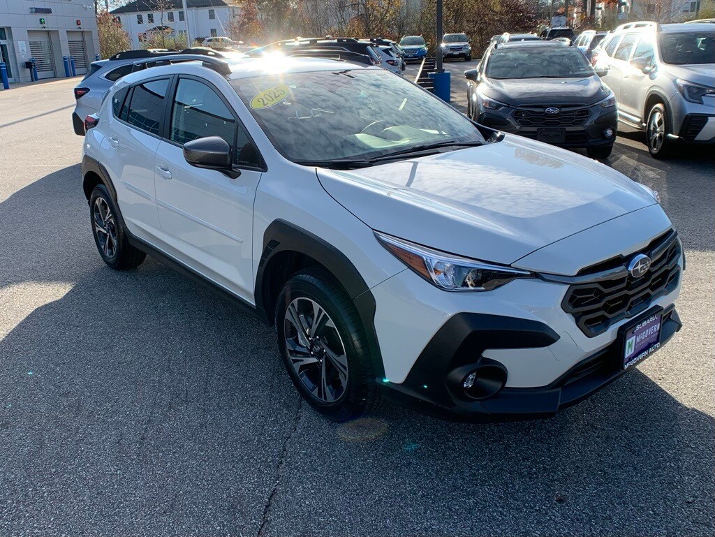 2025 Subaru Crosstrek Premium photo 2