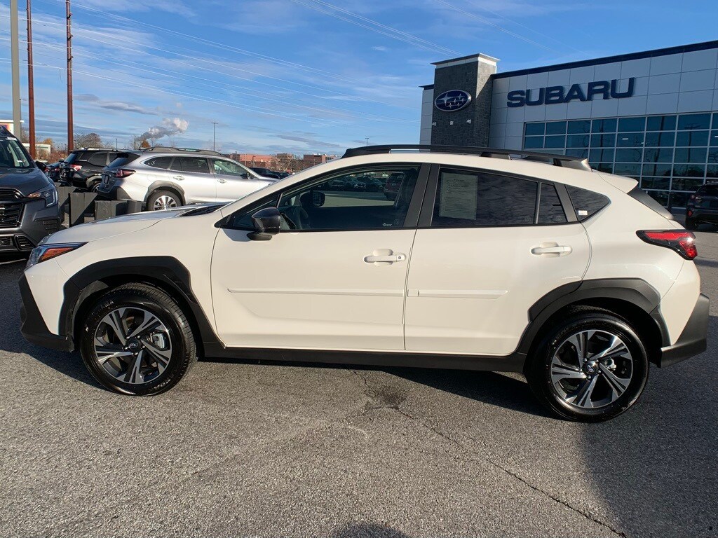 2025 Subaru Crosstrek Premium photo 3