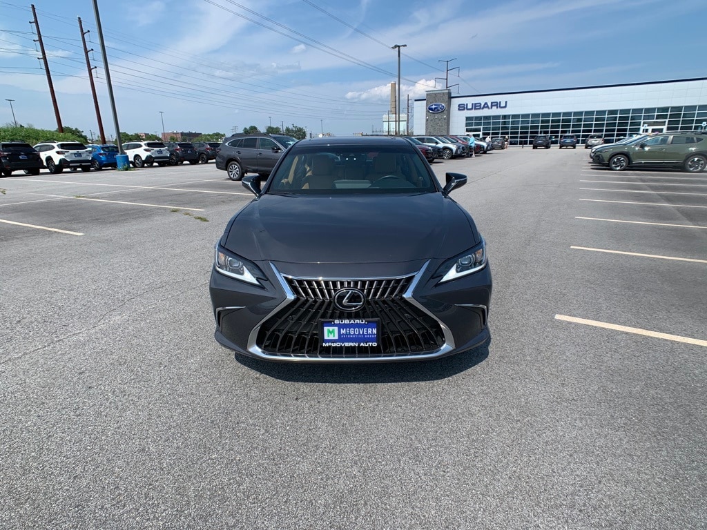 Used 2022 Lexus ES 350 with VIN 58ADZ1B11NU123944 for sale in Newington, NH