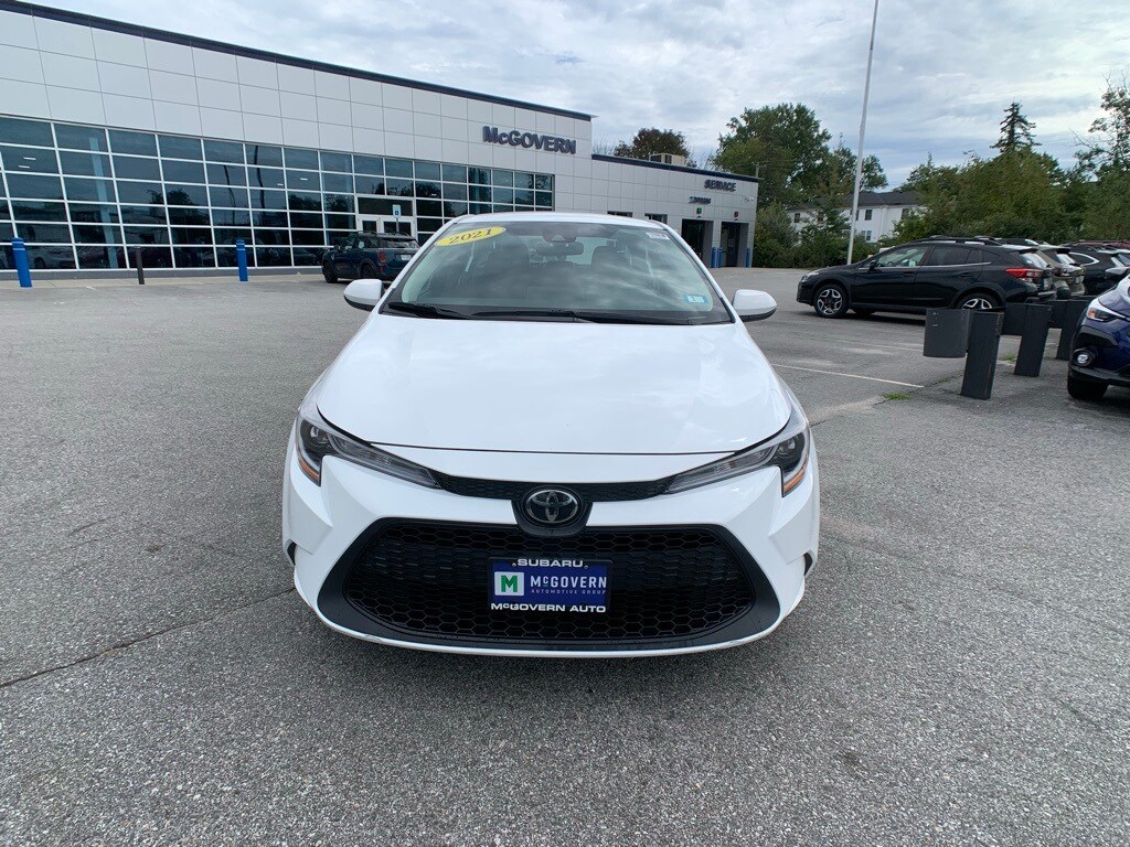 2021 Toyota Corolla LE photo 2