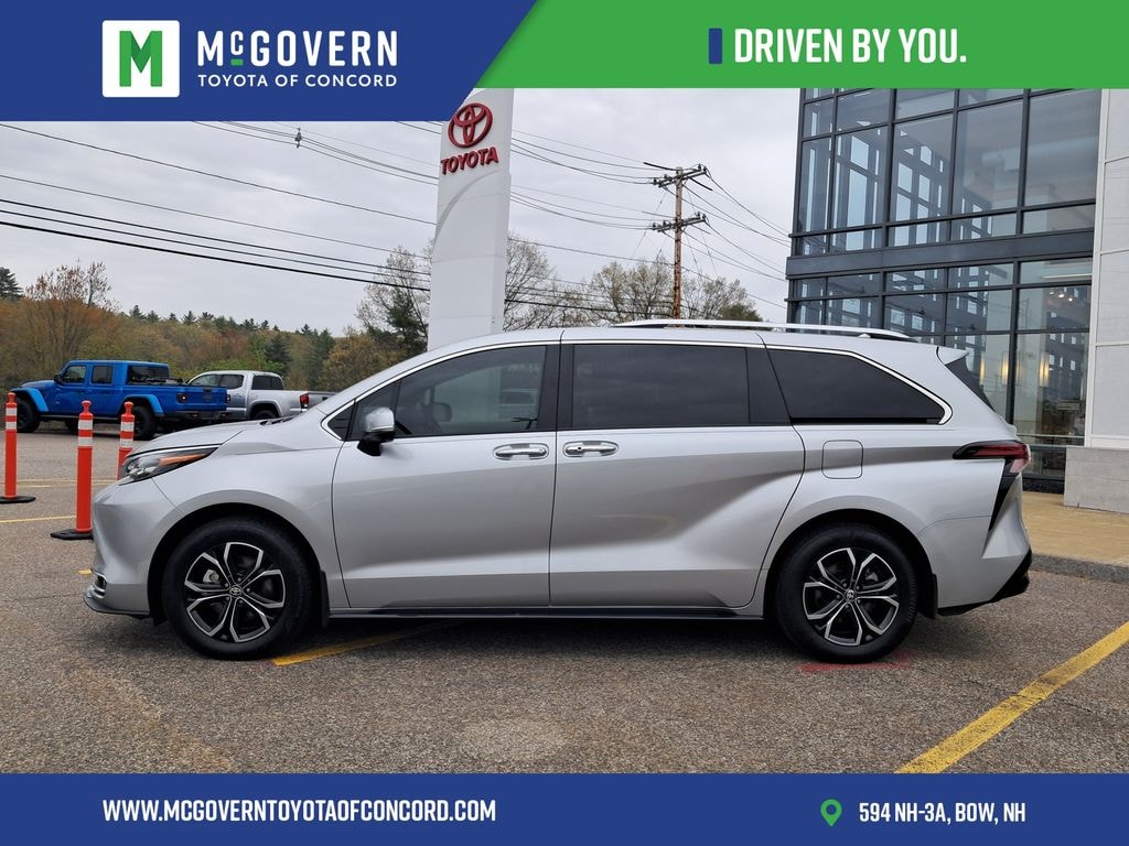 Certified 2025 Toyota Sienna Platinum 7 Passenger Van Passenger Van