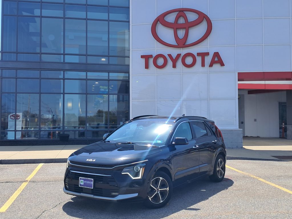 2023 Kia Niro SX