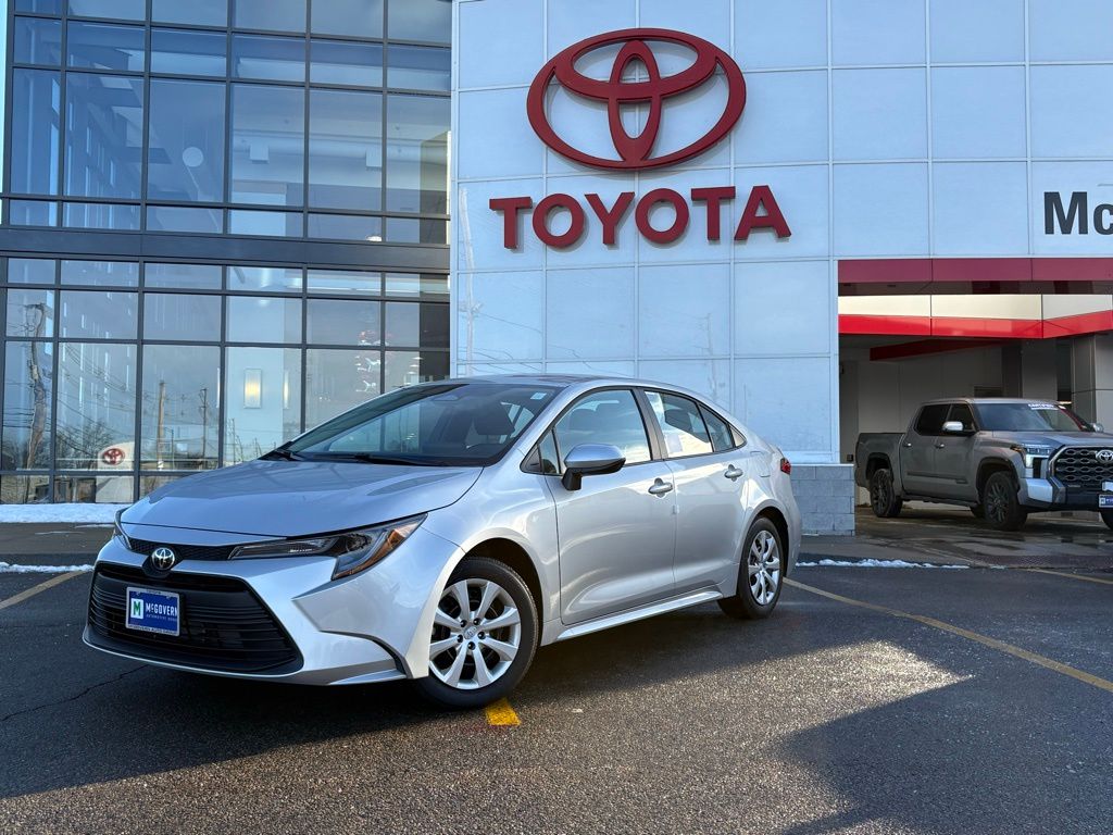 2026 Toyota Corolla LE's photo