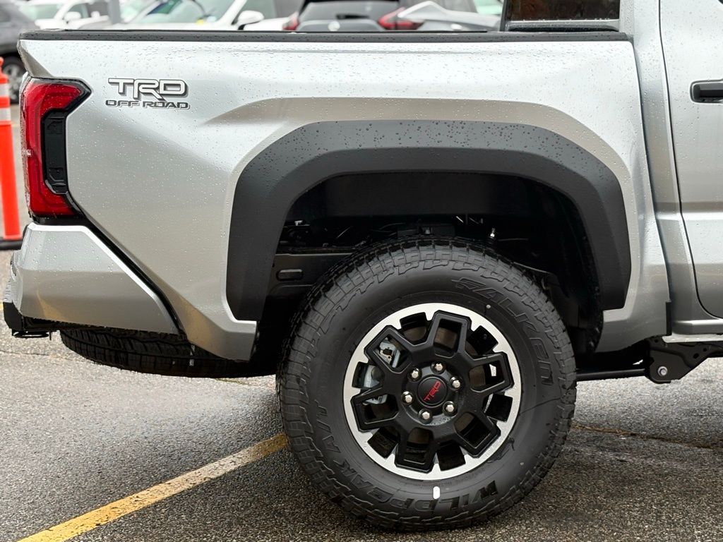 2025 Toyota Tacoma TRD Off Road - Photo 8
