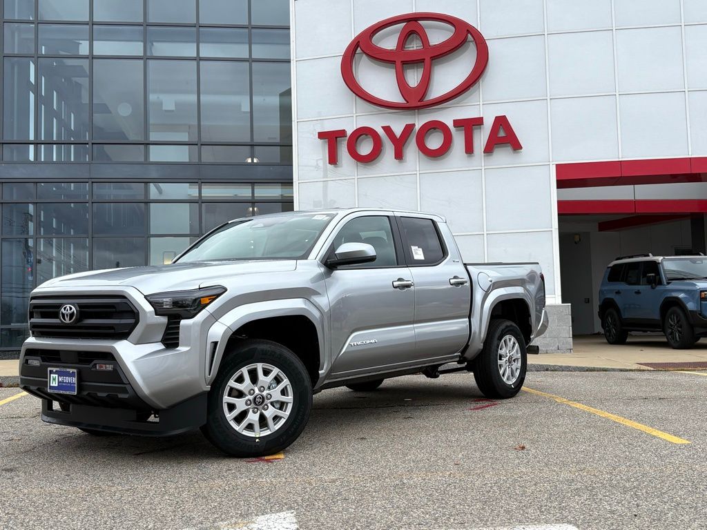 2025 Toyota Tacoma SR5's photo