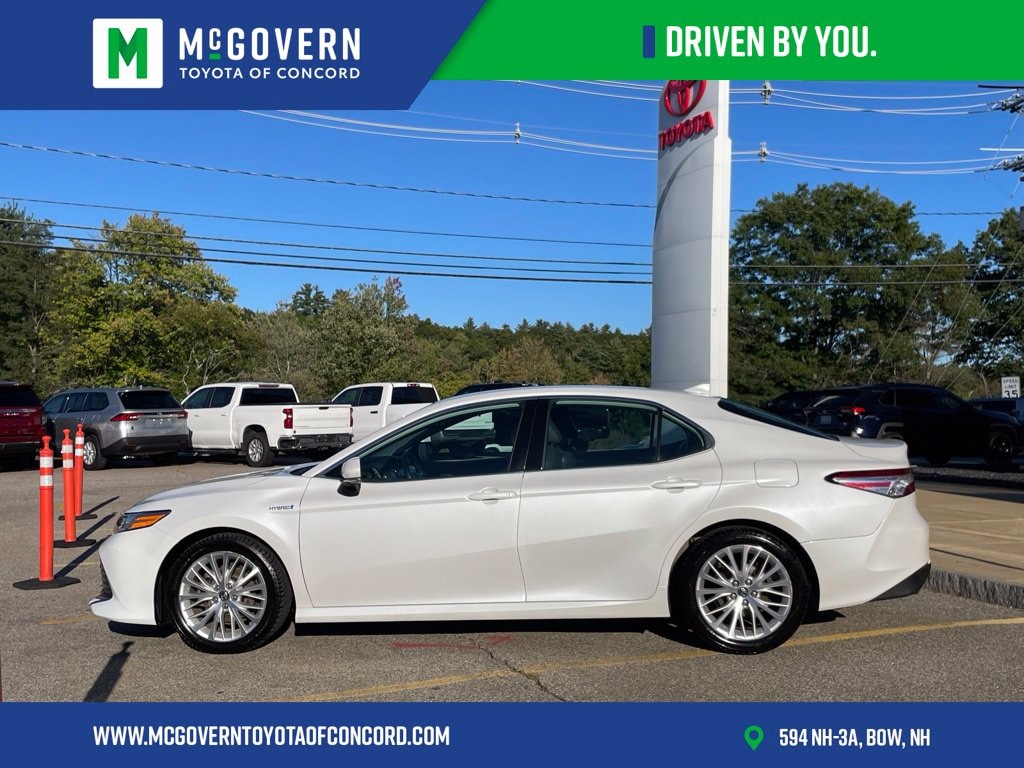 Used 2019 Toyota Camry Hybrid XLE Sedan