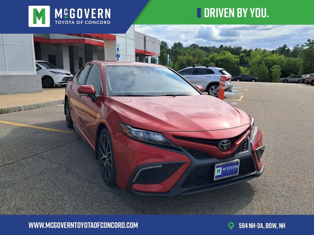 Used 2022 Toyota Camry SE Sedan