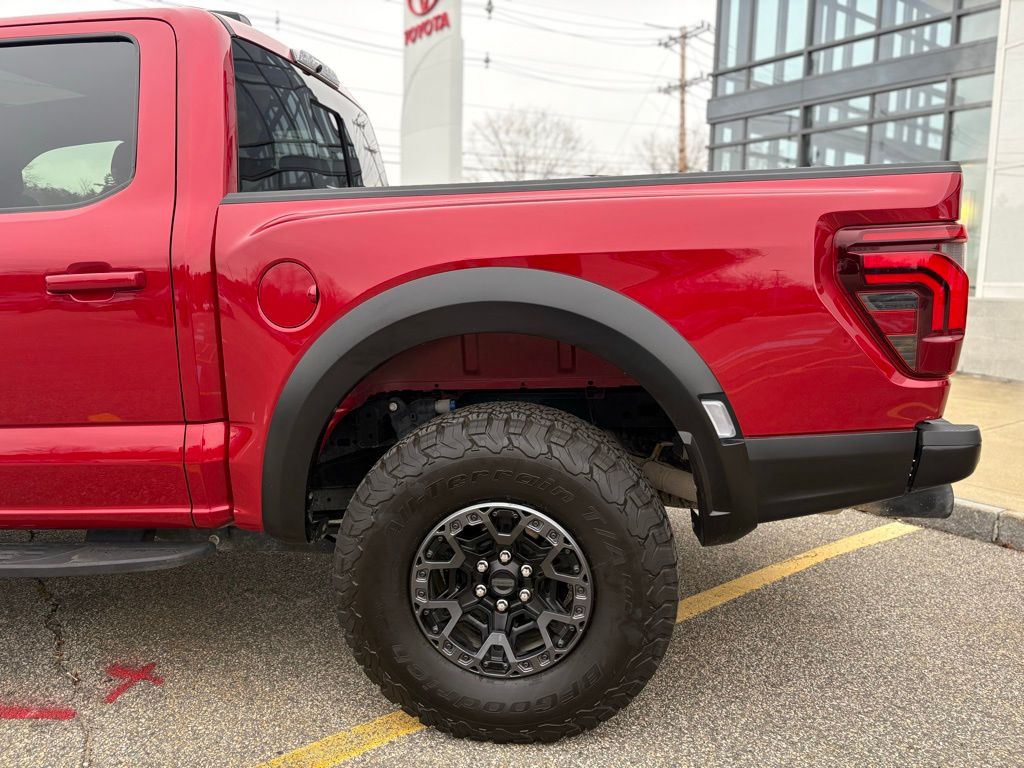 2024 Ford F-150 Raptor photo 4