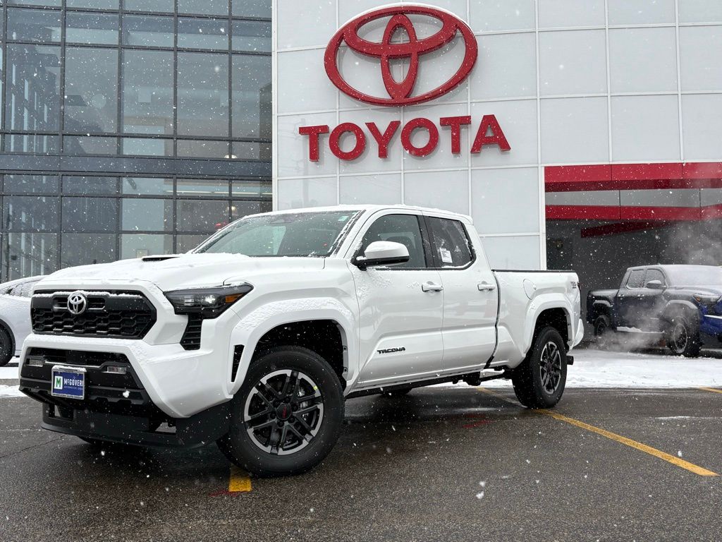 2025 Toyota Tacoma TRD Sport's photo