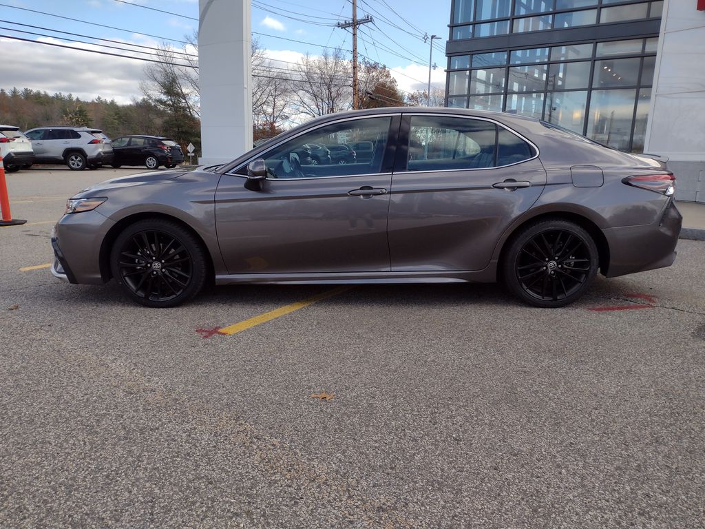 2023 Toyota Camry XSE photo 3