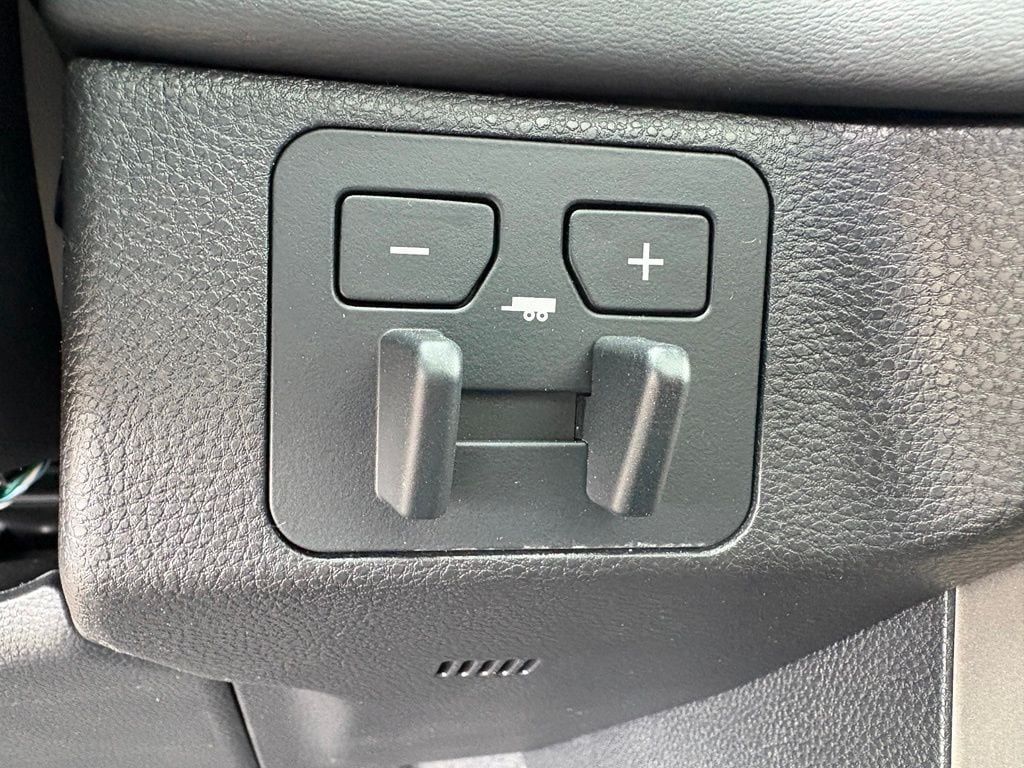 2026 Toyota Tundra Platinum - Photo 31