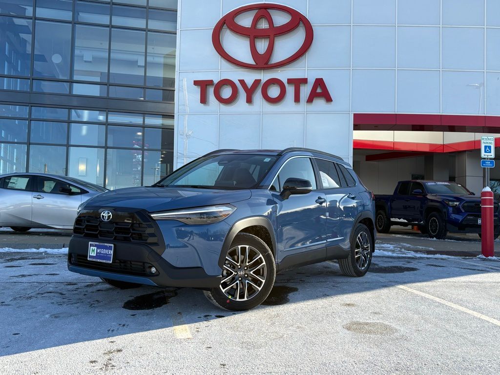 2026 Toyota Corolla Cross XLE's photo
