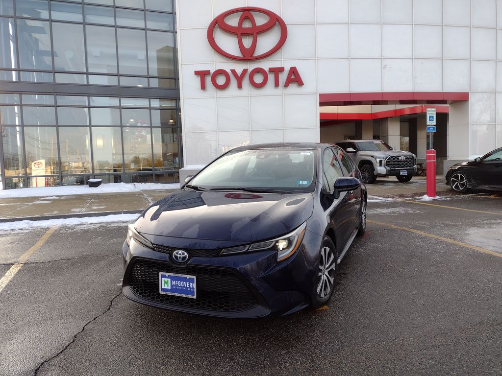 2022 Toyota Corolla LE's photo