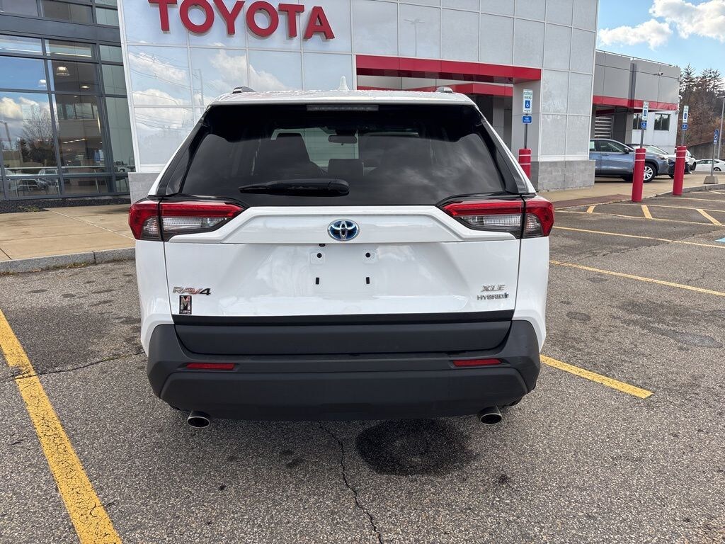 Used 2024 Toyota RAV4 Hybrid XLE SUV