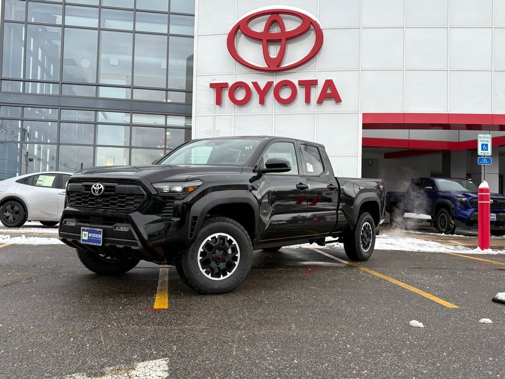 2025 Toyota Tacoma TRD Off Road's photo
