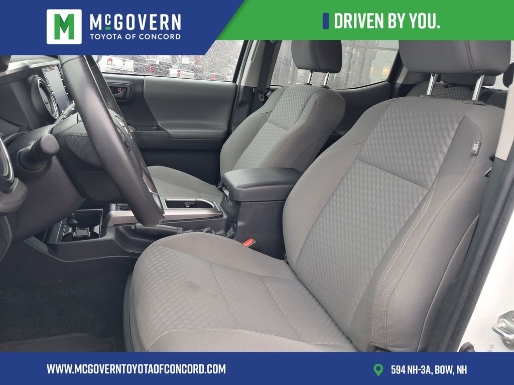 2022 Toyota Tacoma SR5 - Photo 13