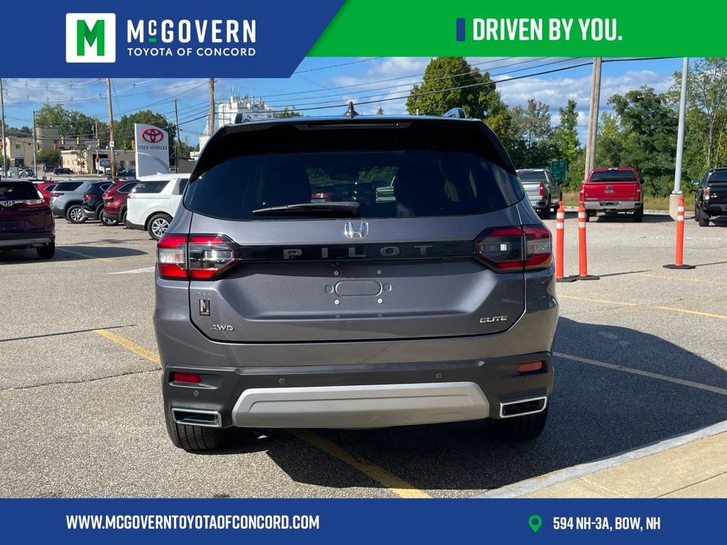 Used 2025 Honda Pilot Elite SUV