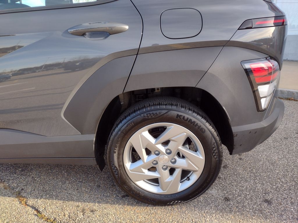 Used 2024 Hyundai Kona SE SUV