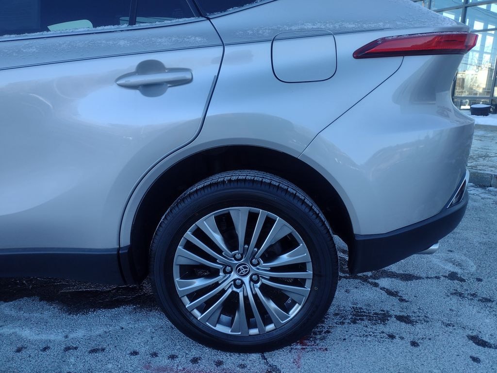 Used 2021 Toyota Venza XLE SUV