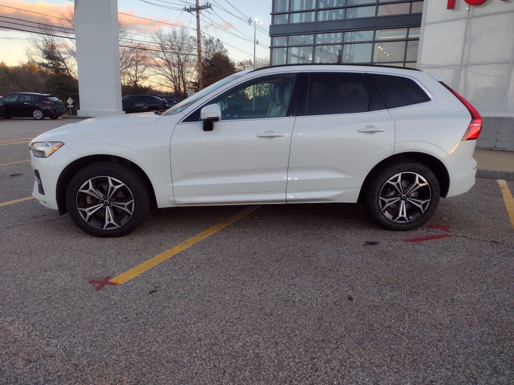 Used 2022 Volvo XC60 B5 AWD Momentum SUV