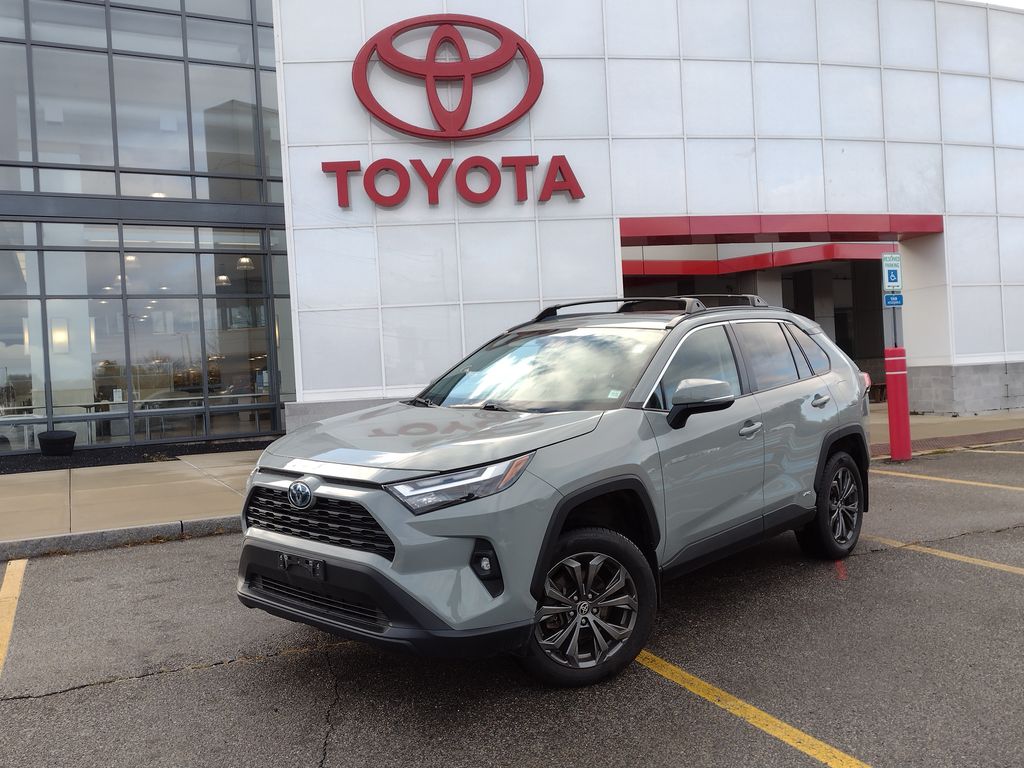 2023 Toyota RAV4 XLE Premium's photo