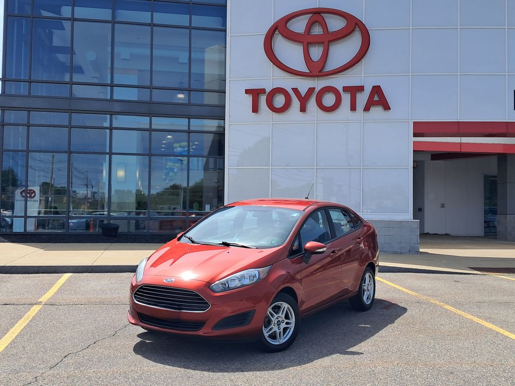 2019 Ford Fiesta SE Sedan's photo
