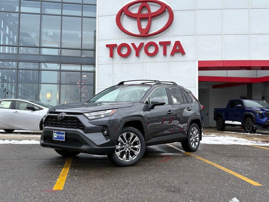 2025 Toyota RAV4 XLE Premium's photo