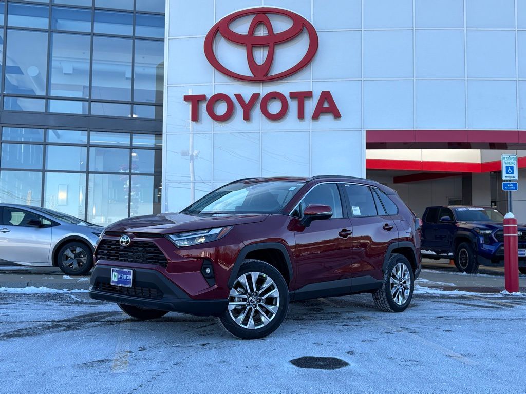 2025 Toyota RAV4 XLE Premium's photo