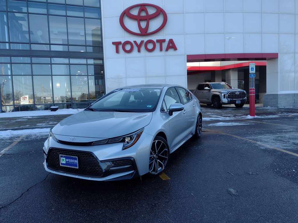 2022 Toyota Corolla SE's photo