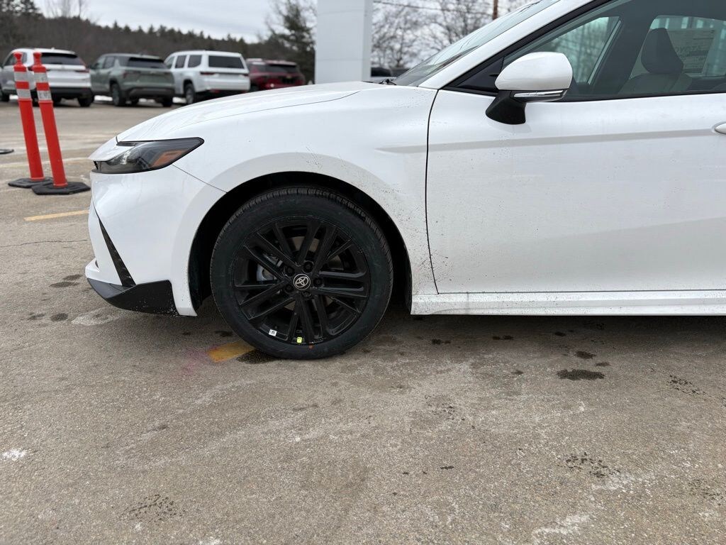 New 2026 Toyota Camry SE Sedan