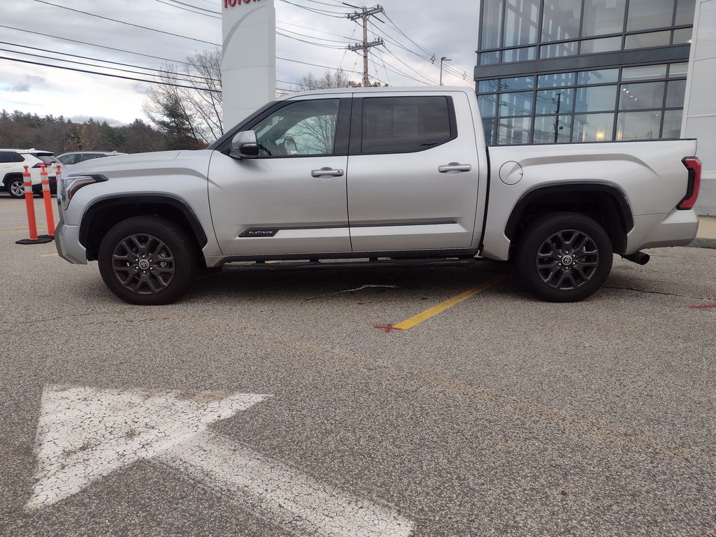 2023 Toyota Tundra Platinum photo 3
