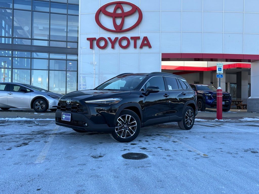 2026 Toyota Corolla Cross XLE's photo
