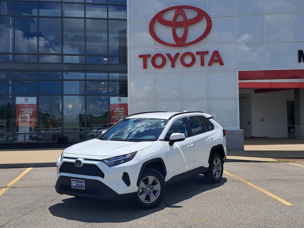 Used 2025 Toyota RAV4 XLE SUV