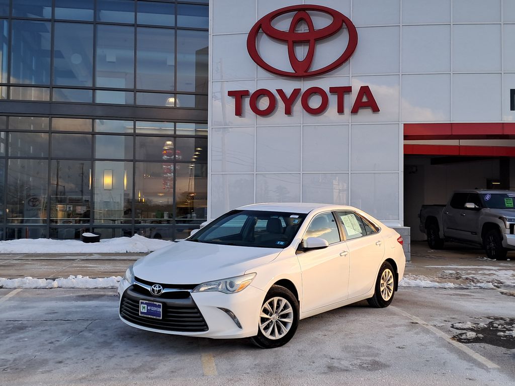2016 Toyota Camry LE