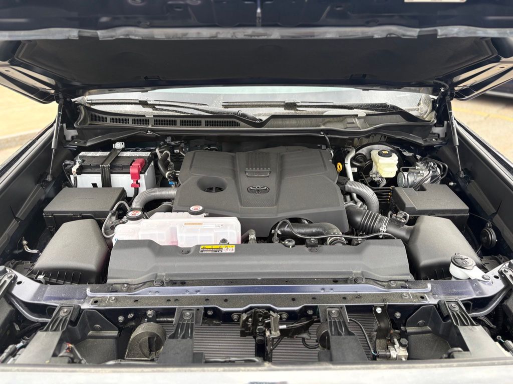 2026 Toyota Tundra Platinum - Photo 11