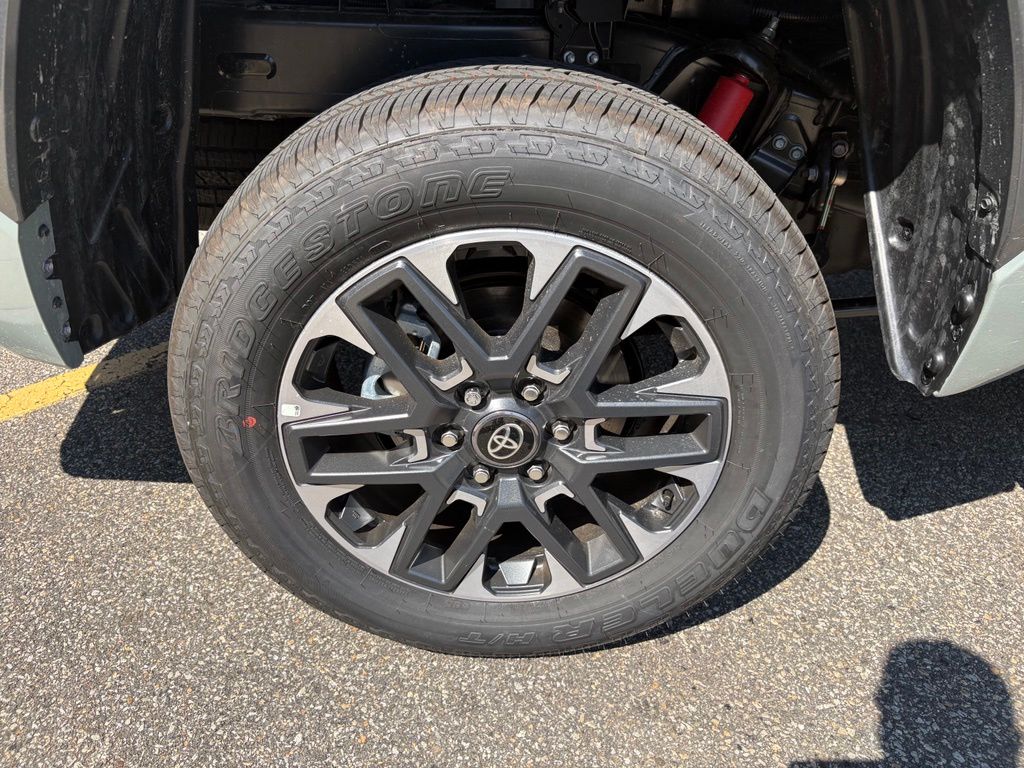 2026 Toyota Tundra Limited - Photo 32