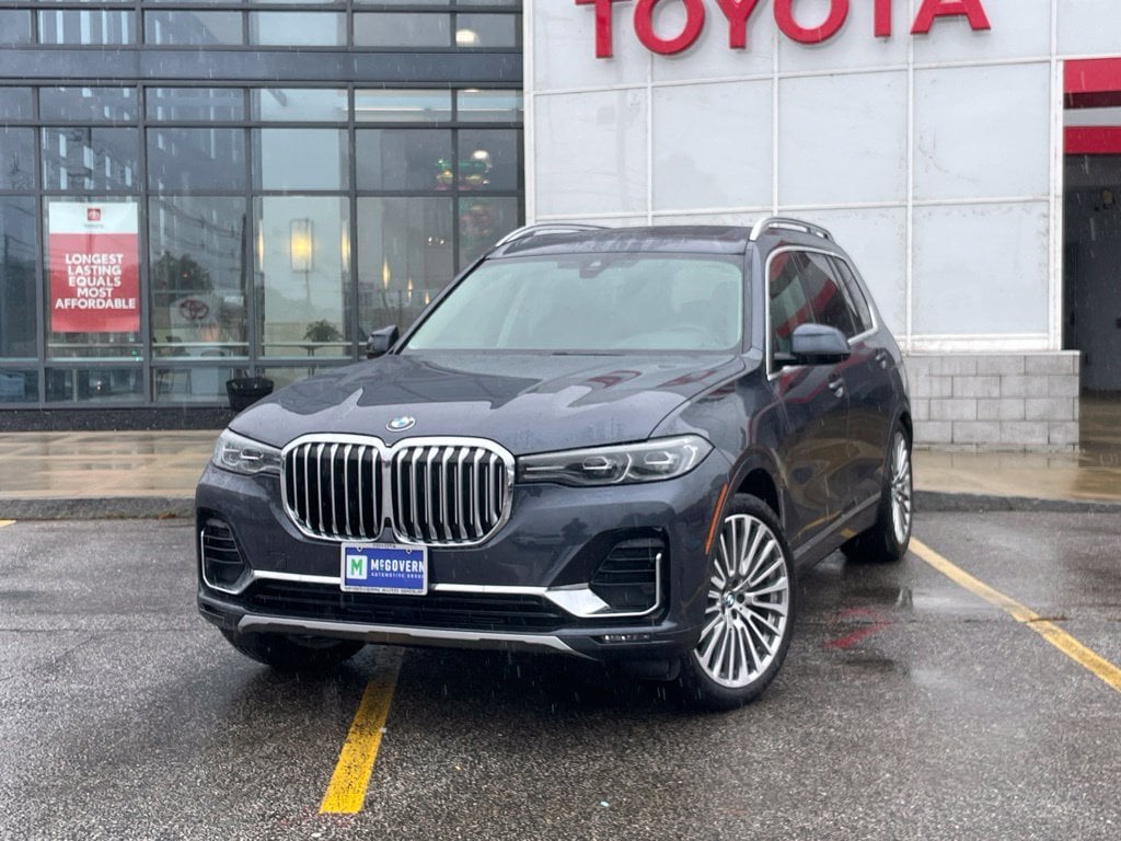 2021 BMW X7 40i