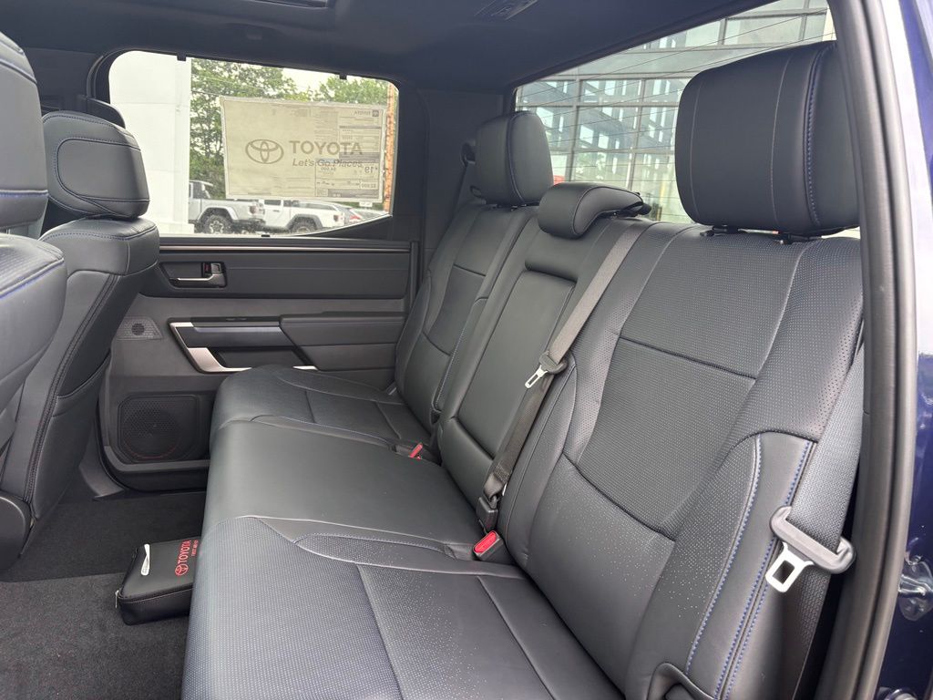 2026 Toyota Tundra Platinum - Photo 14