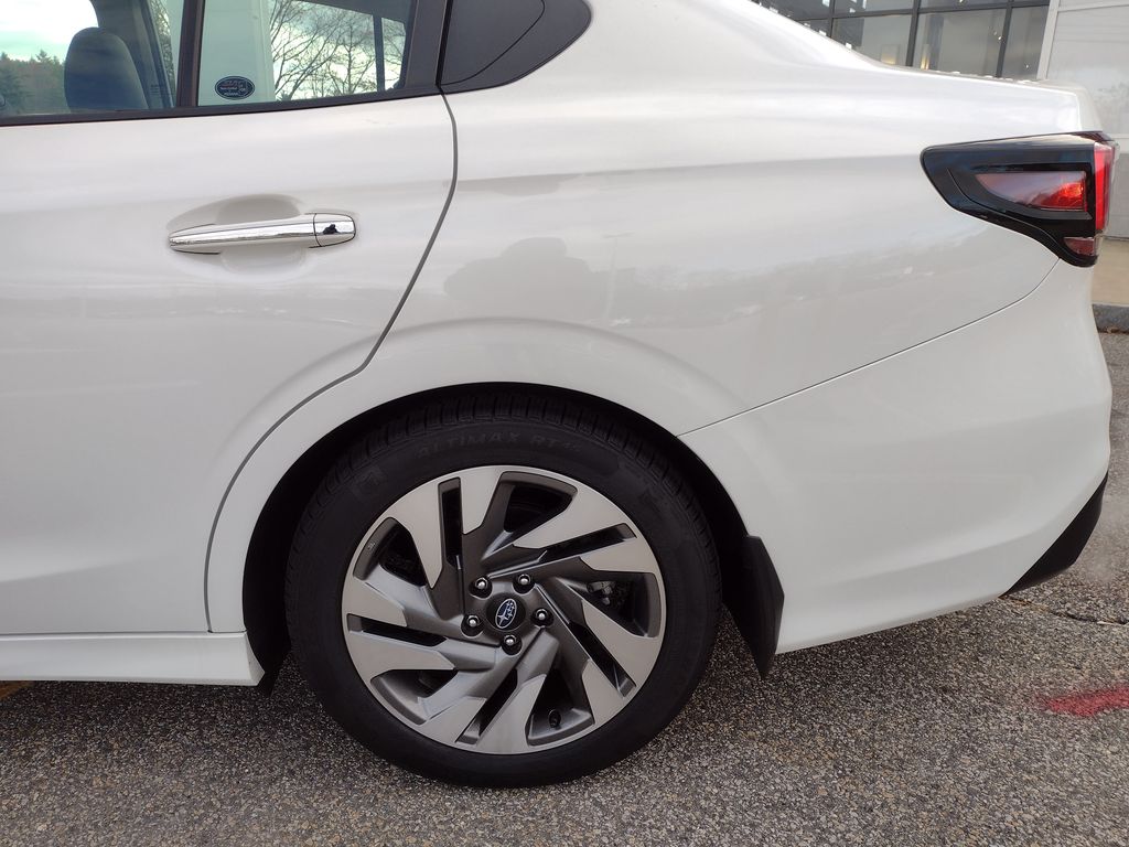 2024 Subaru Legacy Touring XT photo 3