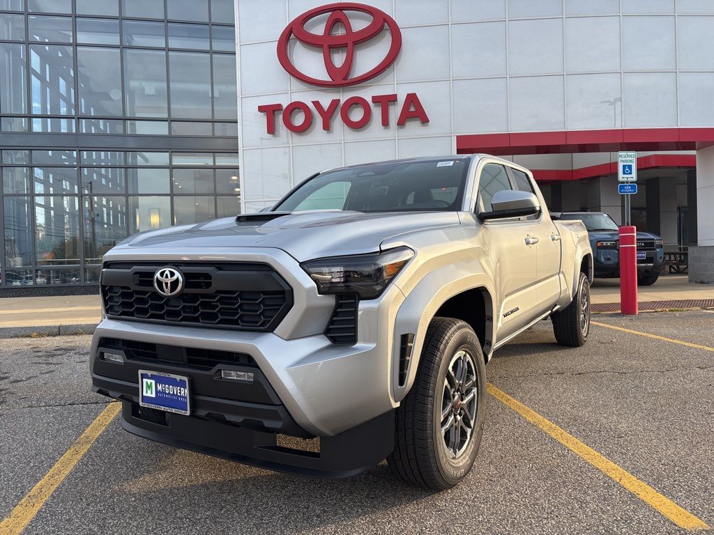 2025 Toyota Tacoma TRD Sport's photo